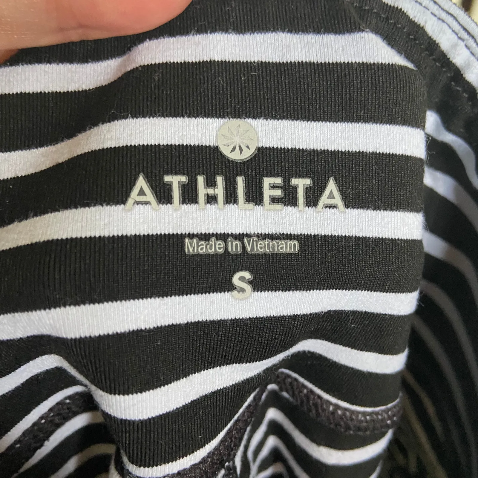 Athleta Womens Leggings Sz S Stripes Chaturanga Black‎ White Striped Crop Capris - Image 4