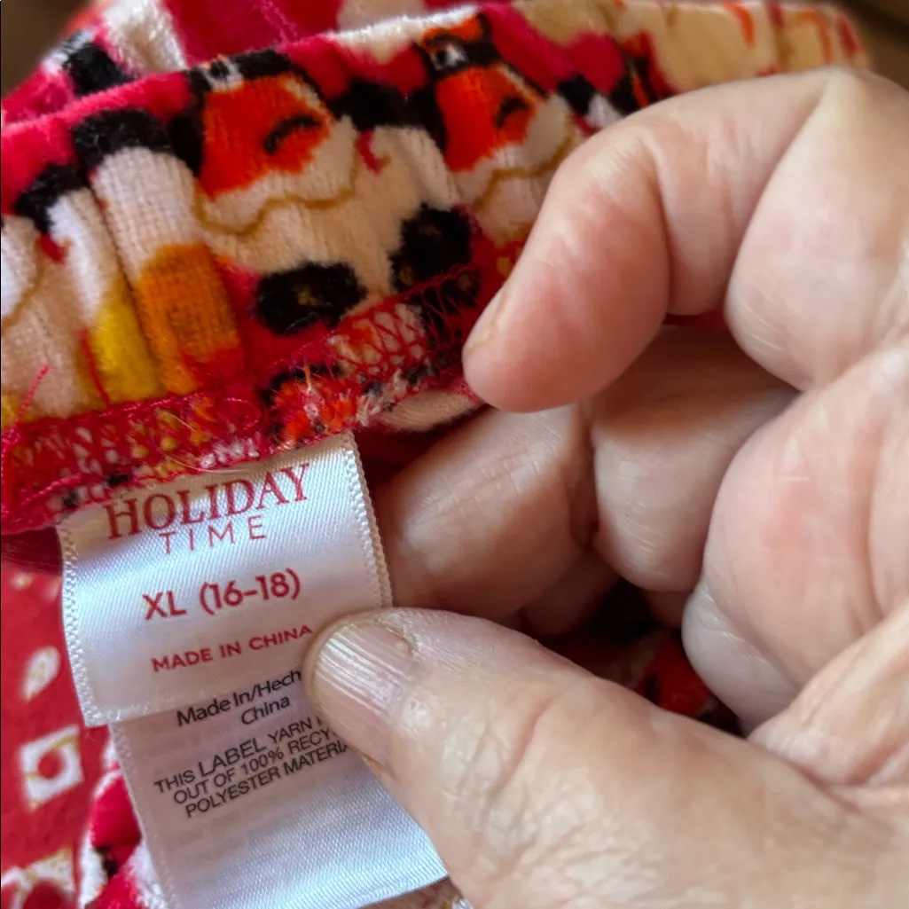 Holiday Time Festive Red and White sleep Pants xl - Image 3