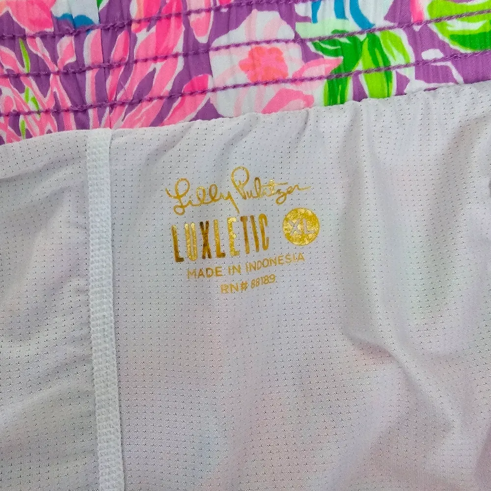 Lilly Pulitzer Ocean Trail Short XL - Image 6