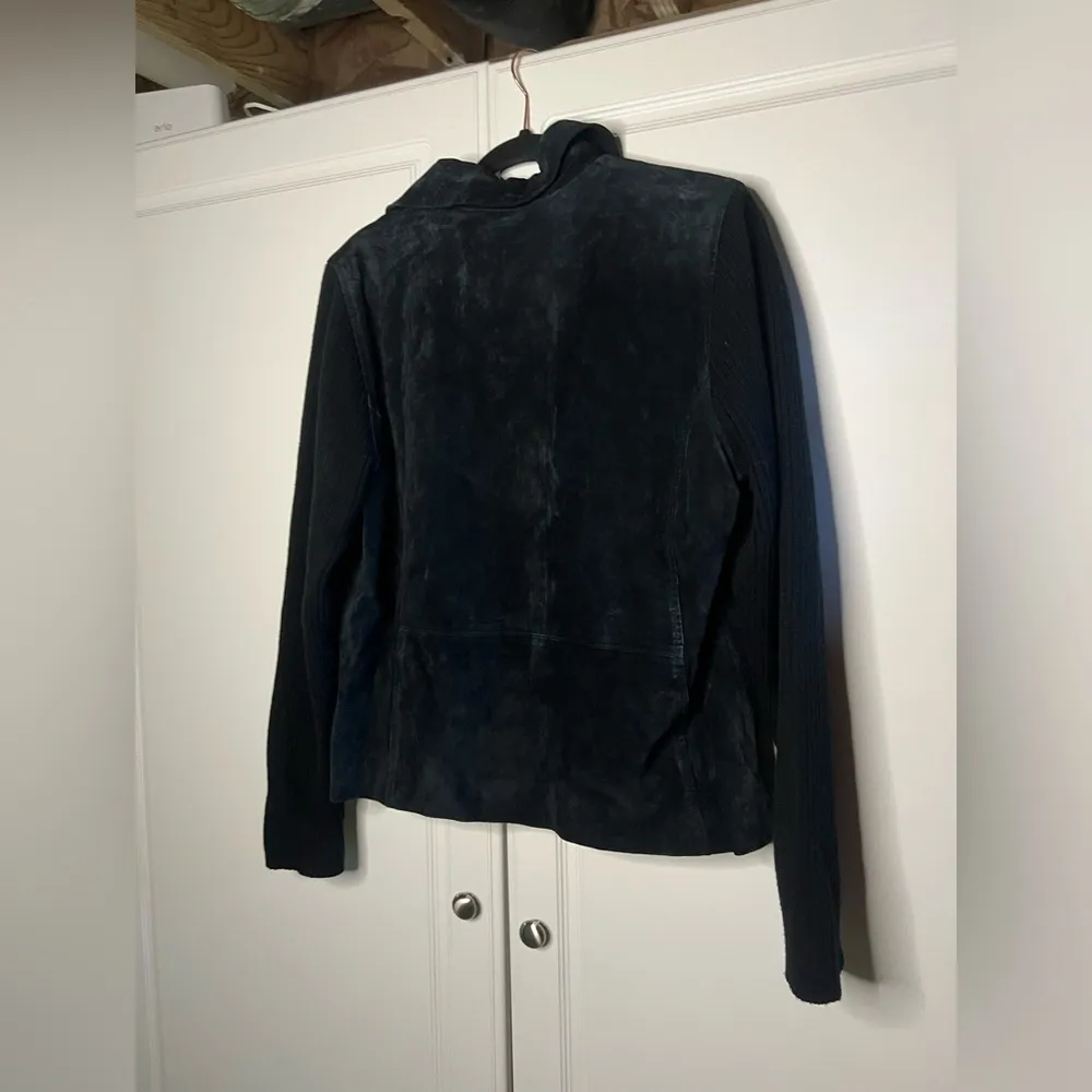 Vintage Y2K Black Suede Leather Jacket w/ Knit Sleeves - Image 10