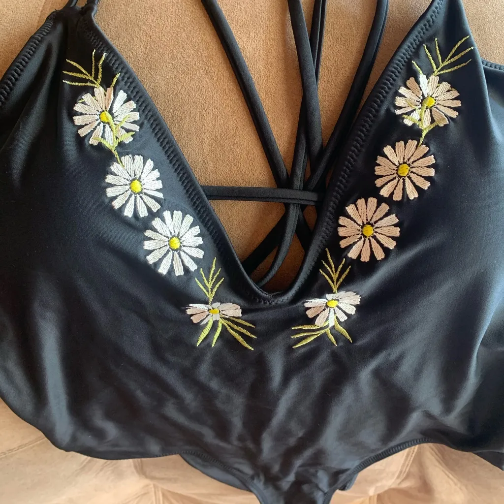 Vintage Daisy 1 pc Swim Suit Black Size L - Image 2