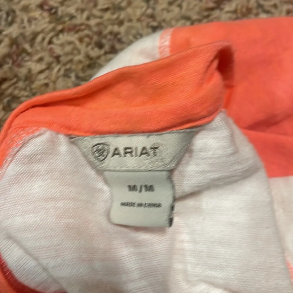 Ariat guaranteed high quality western goods 3/4 sleeve shirt size m - Image 3