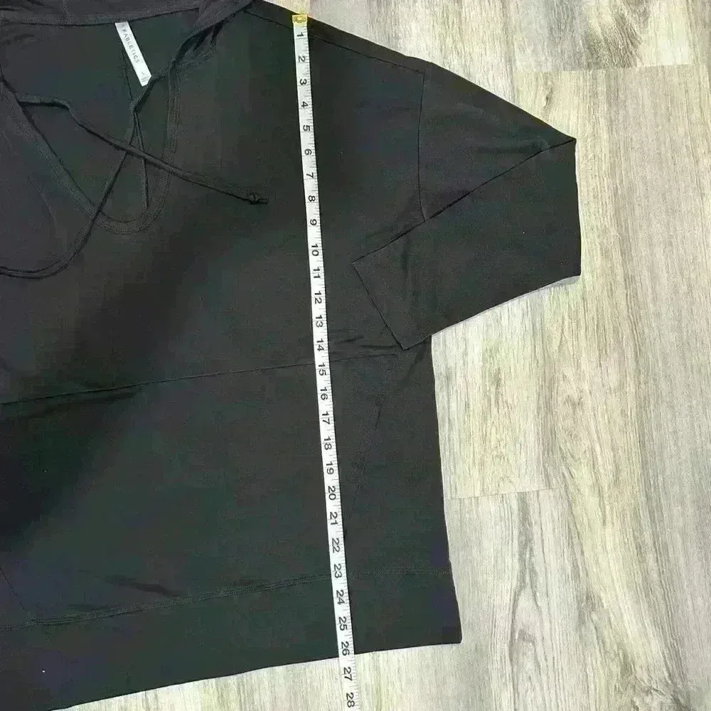 Fabletics Women’s 3/4 Sleeve Black Oversized Pullover Hooded Top Deep V Size S - Image 4