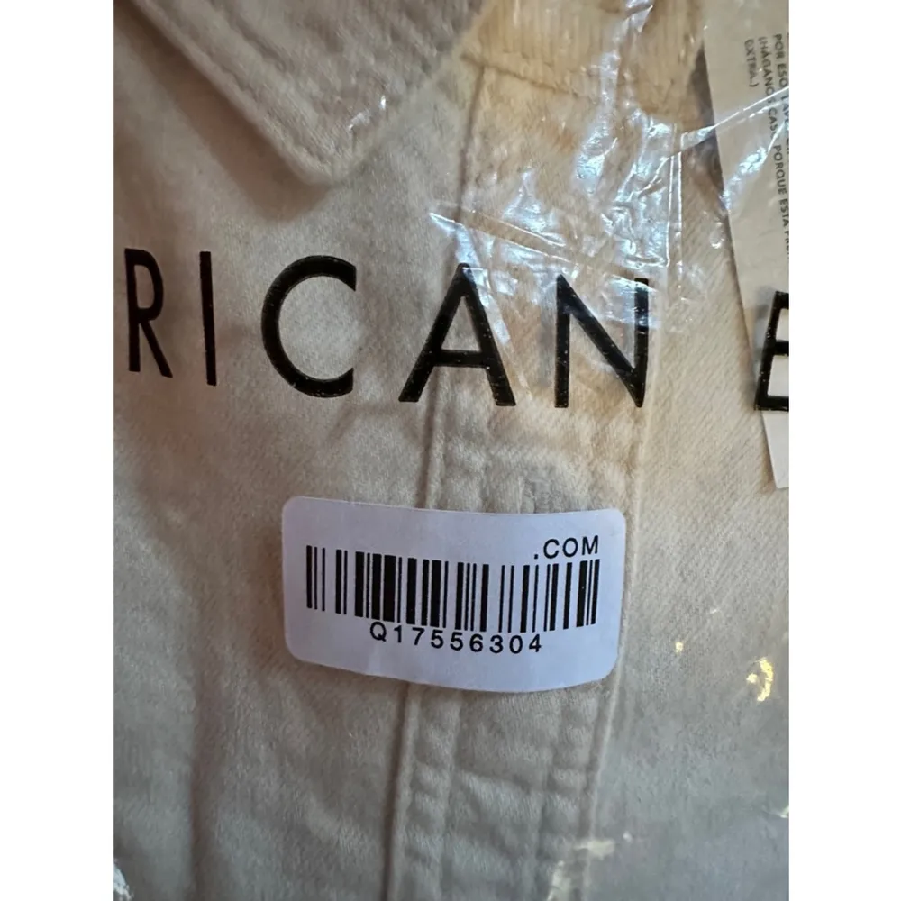 American Eagle AE Cropped Denim Plus Size Button-Up Shirt - Image 9