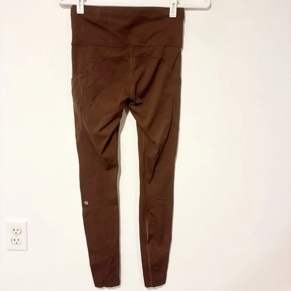 Lululemon Size 4 Brown Wunder Train High Rise Crop Leggings Yoga Athleisure - Image 5