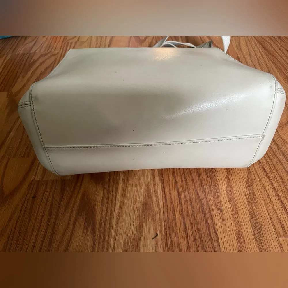 Everlane Form Bag Cream Leather Crossbody - Image 6