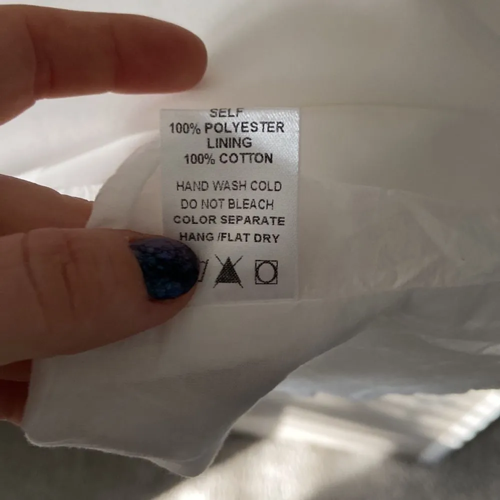 Ces Femme‎ white flutter sleeve dress. Size large. - Image 5