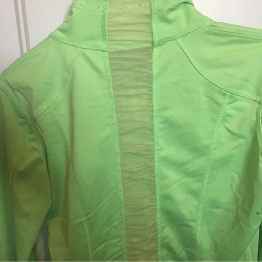 Womens neon green jogging lightweight jacket Size undefined - Image 10