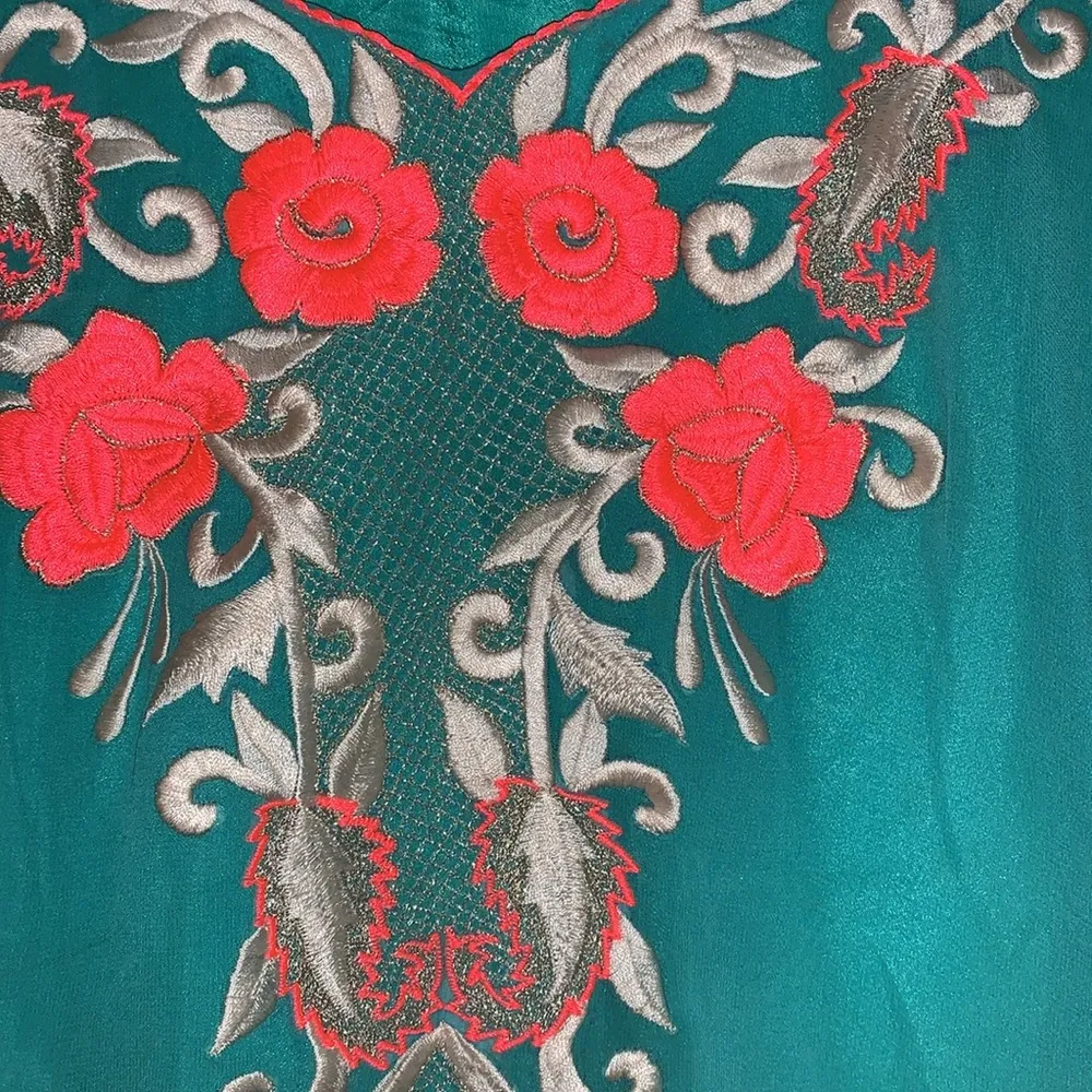 Suhi kaftan dress woman size MEDIUM floral teal and bright orange - Image 2