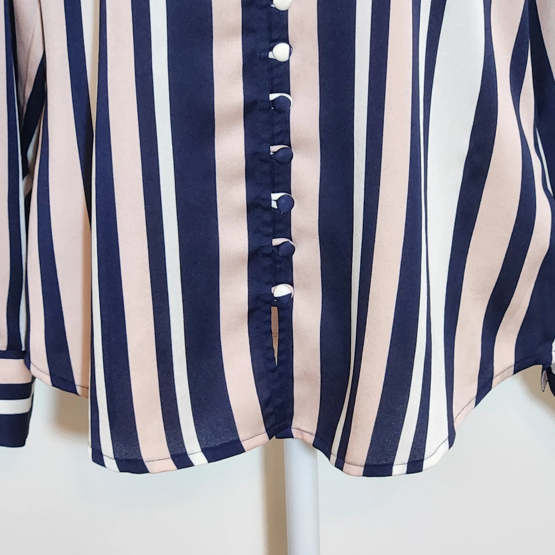 Express Navy and Pink Striped Button-up Blouse with Ruffle Neckline Size Medium - Image 4