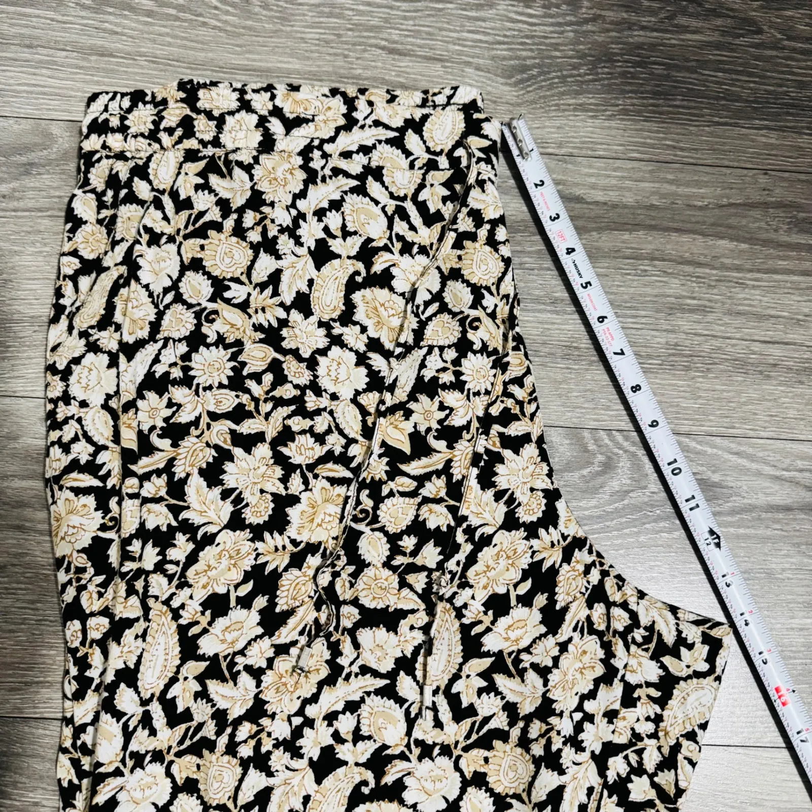 Old Navy Womens Pants XXL Black Tan Floral Print Elastic Waist Cropped Casual - Image 11