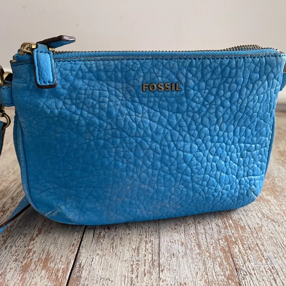 Memoir Pebbled Leather Sky Blue Crossbody Bag Turquoise Purse Coastal - Image 2