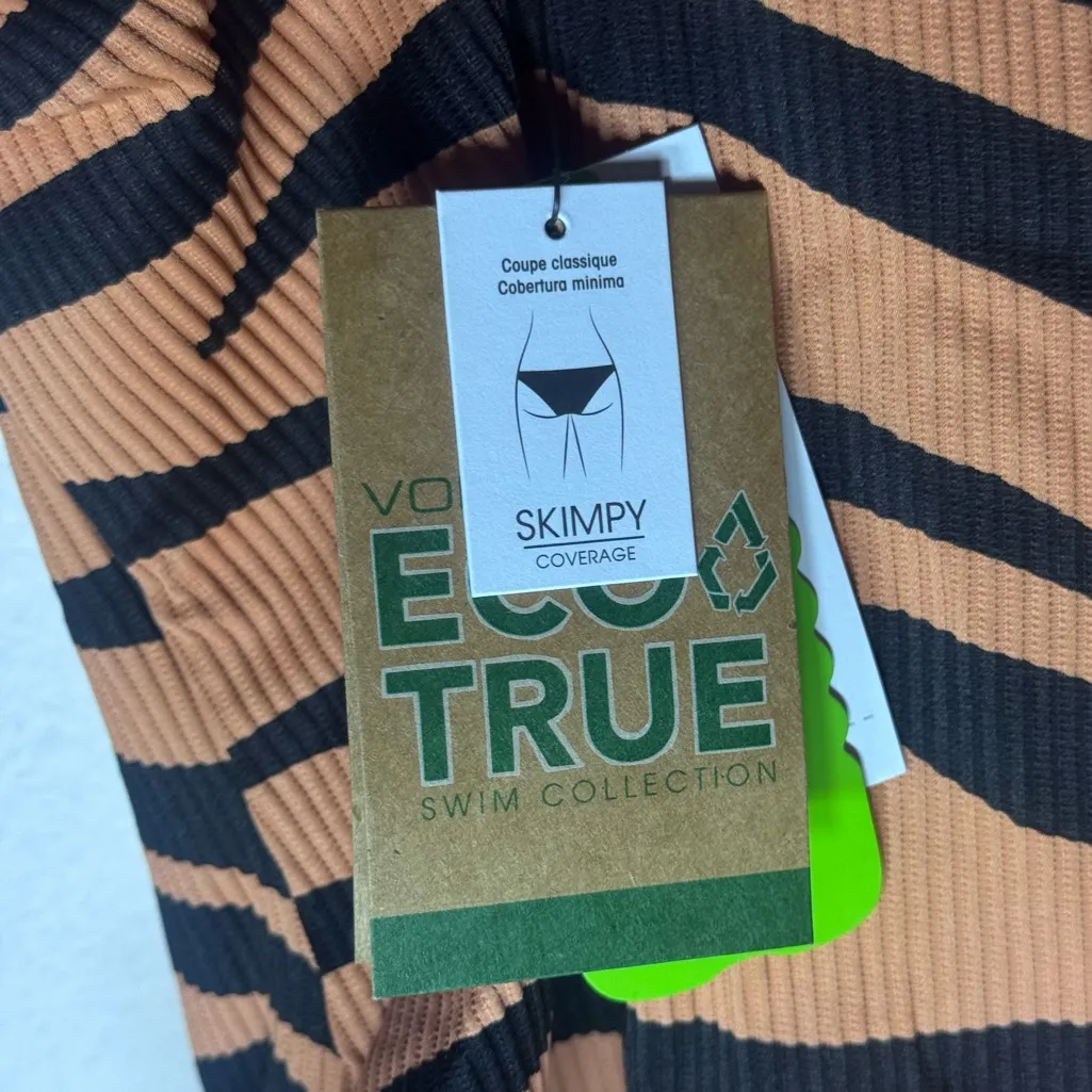 NWT Volcom Zebra Print One-Piece Swimsuit - Med - Image 6