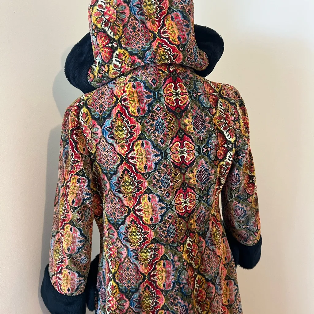Vintage Tapestry Coat Size M - Image 5
