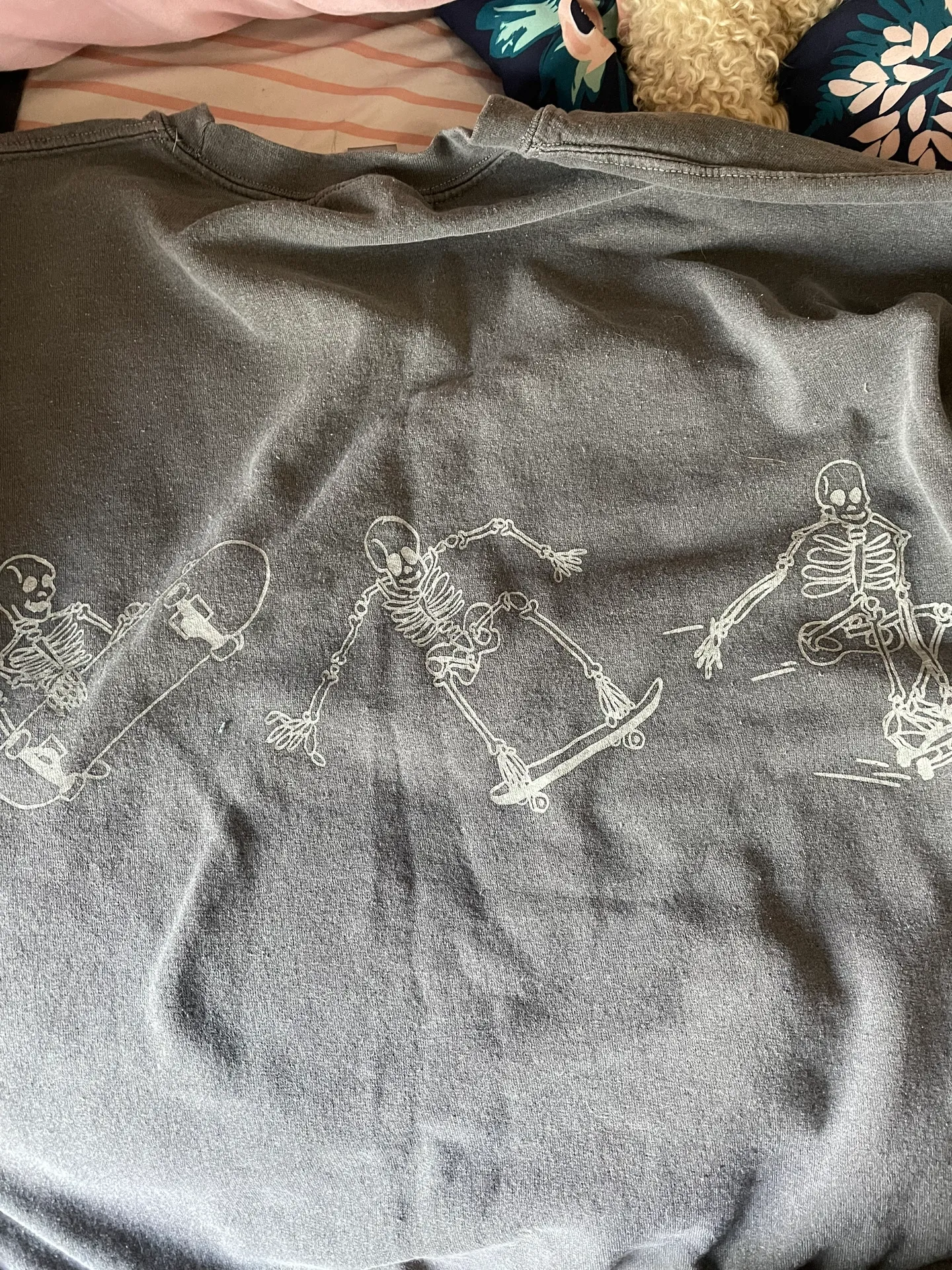 Urban Outfitters Crewneck - Image 3