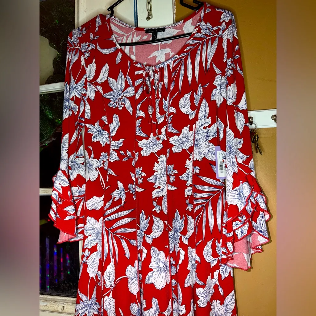 Sami & Jo Red Dress White Floral Design Tie Front Pleated tiered ruffle sleeves - Image 5