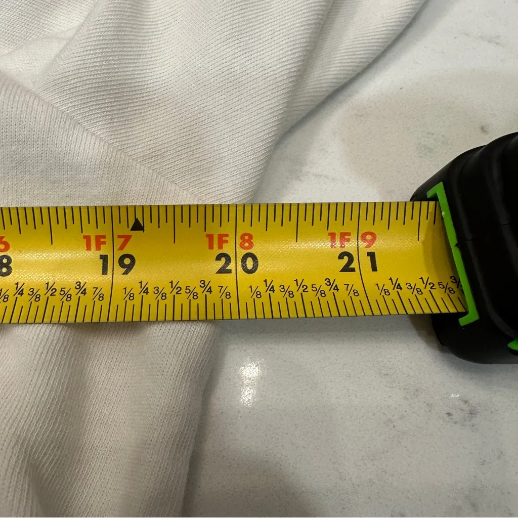 Darc Sport Wolves Women’s White Long Sleeve Crop Top T Shirt Size S 116 of 500 - Image 4