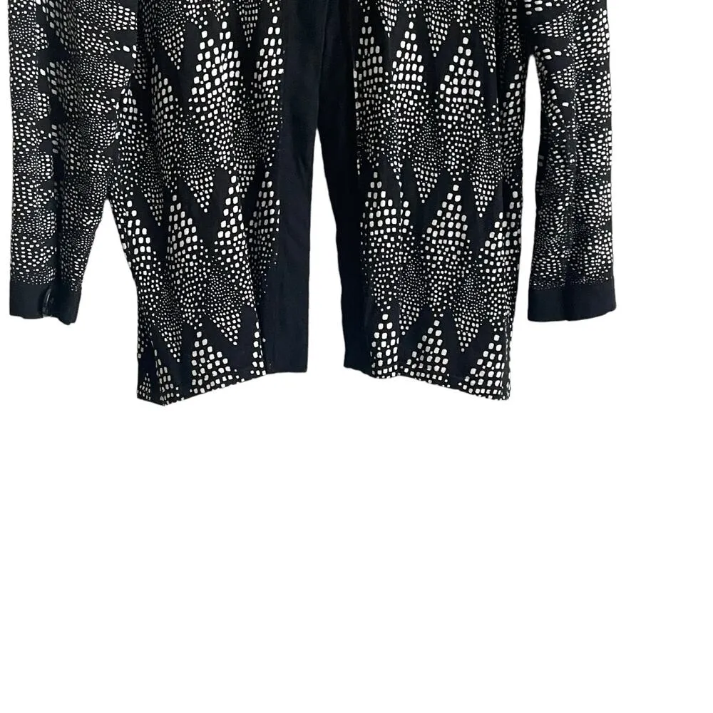 Cable & Gauge Women Cardigan L Black Crew Neck 3/4 Sleeve 3 Large Button Closure - Image 6