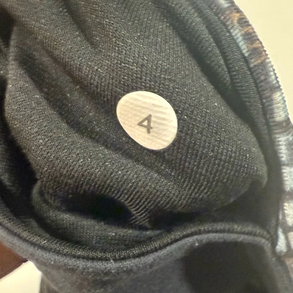 LULULEMON WONDER UNDER FULL LENGTH COLOR BLOCK LEGGINGS SIZE 4 - Image 4