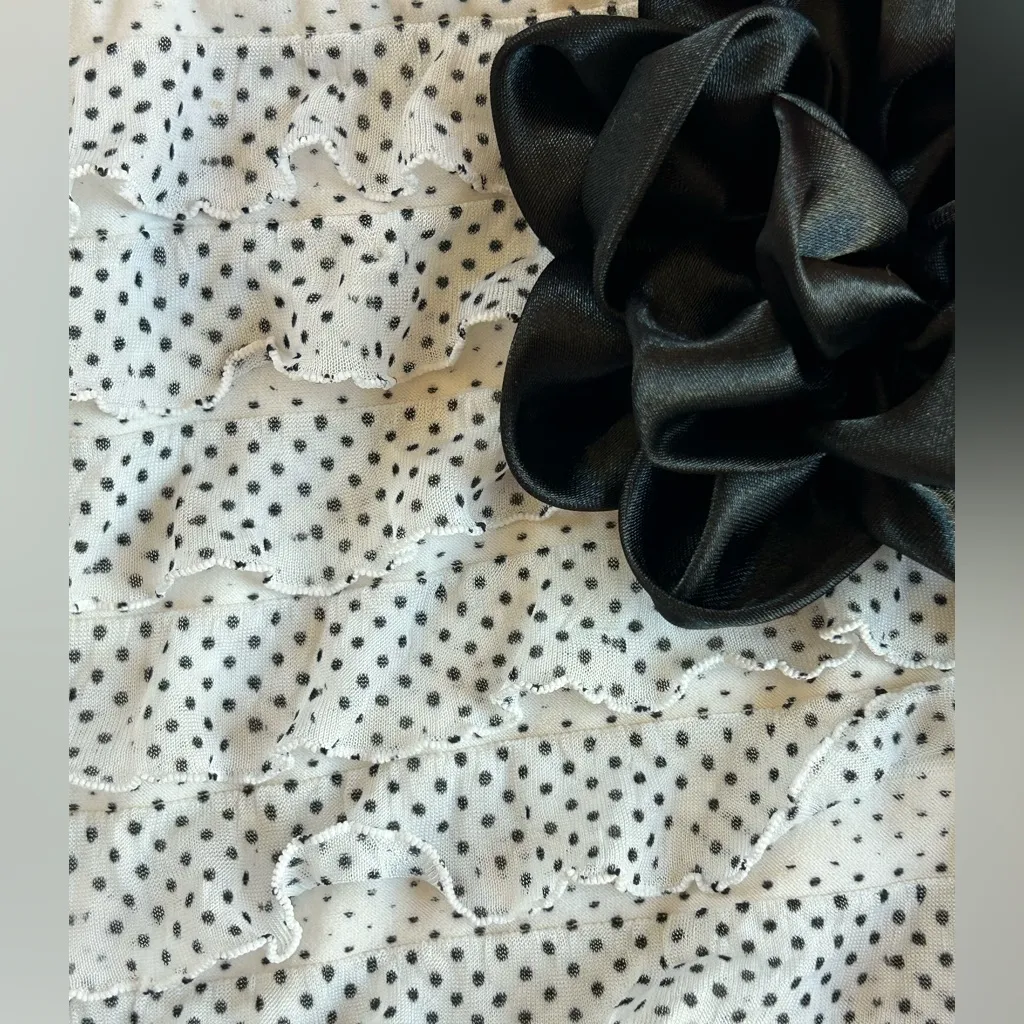 Charlotte russe early 2000s strapless polka dot ruffle romper floral pin NWT M - Image 3