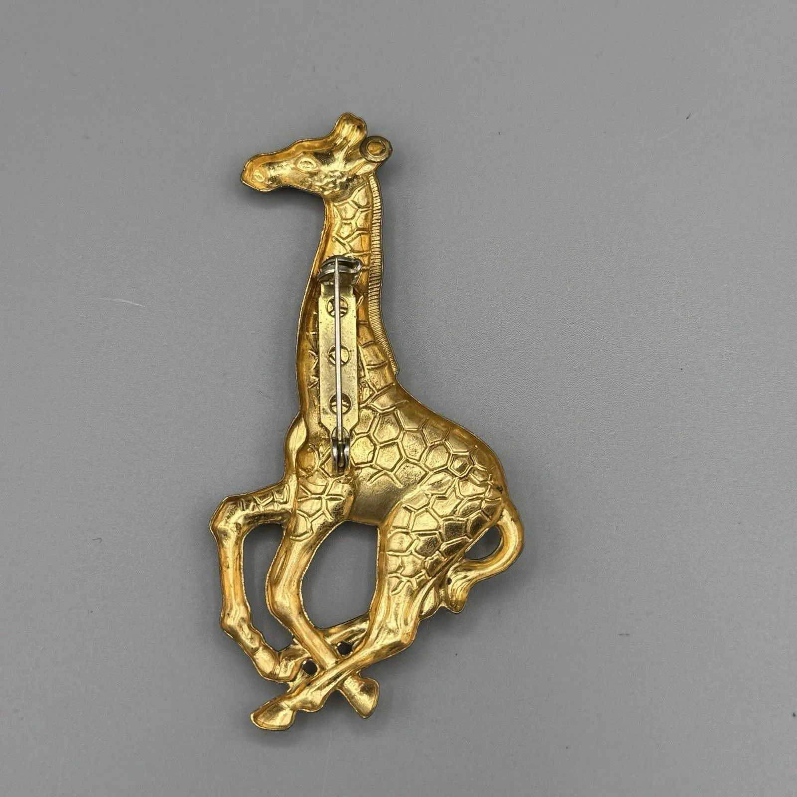 Vtg Gold Tone Giraffe Brooch Pendant Safari Wildlife Fashion Costume Jewelry Size 0 - Image 4