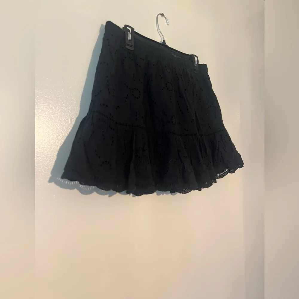 Ghanda Black Mini Skater Skirt with Ruffled Tiered Design Size M - Image 3