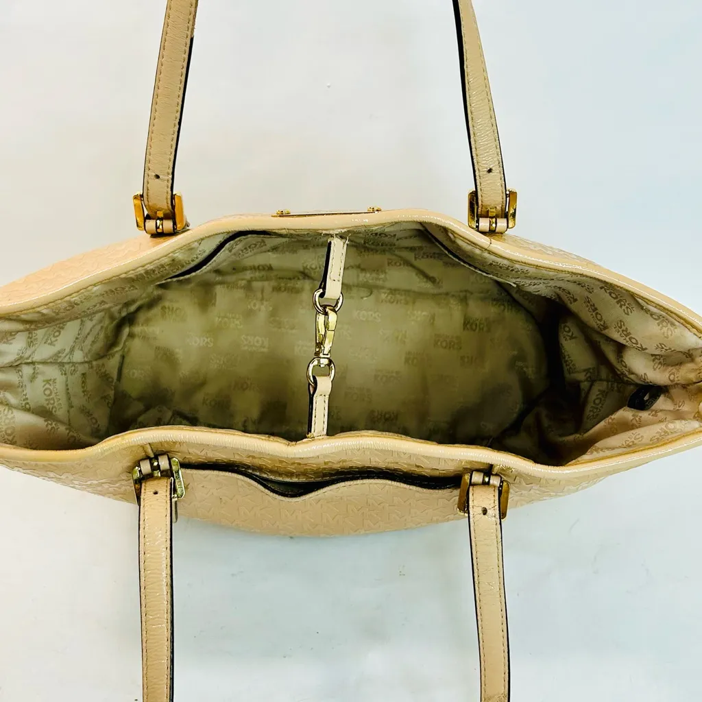 MICHAEL KORS MK Signature Jet Set Travel CARRYALL TOTE Bag Oyster Patent Leather Tan - Image 6