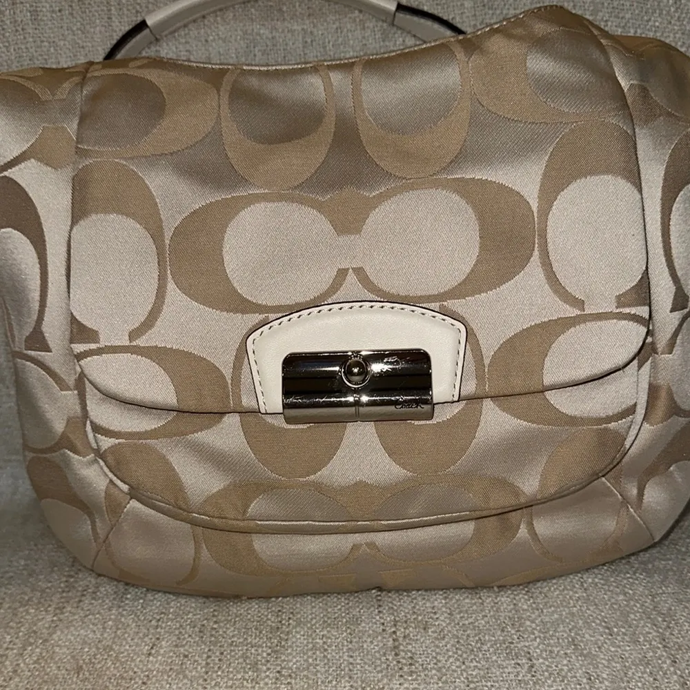 Coach hobo bag - Image 6