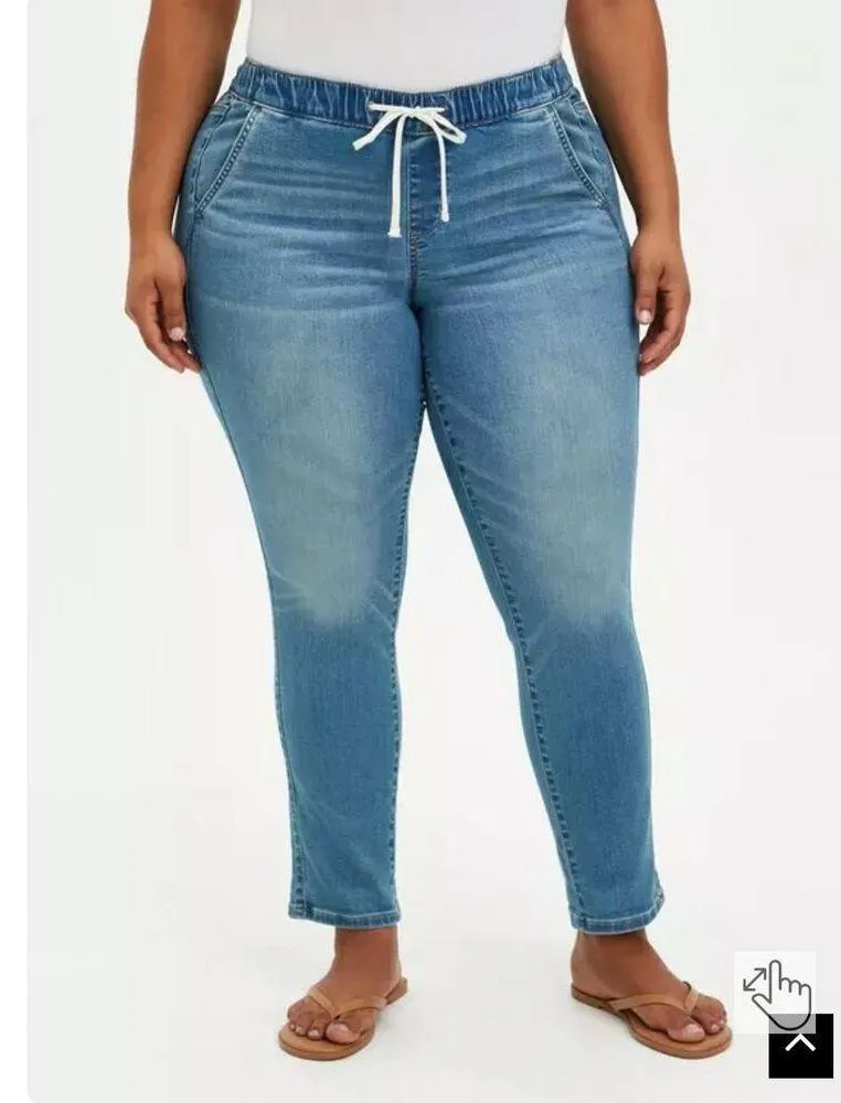 Torrid Pull-On Boyfriend Straight Super Soft Mid-Rise Jean Size 5X Plus - Image 2