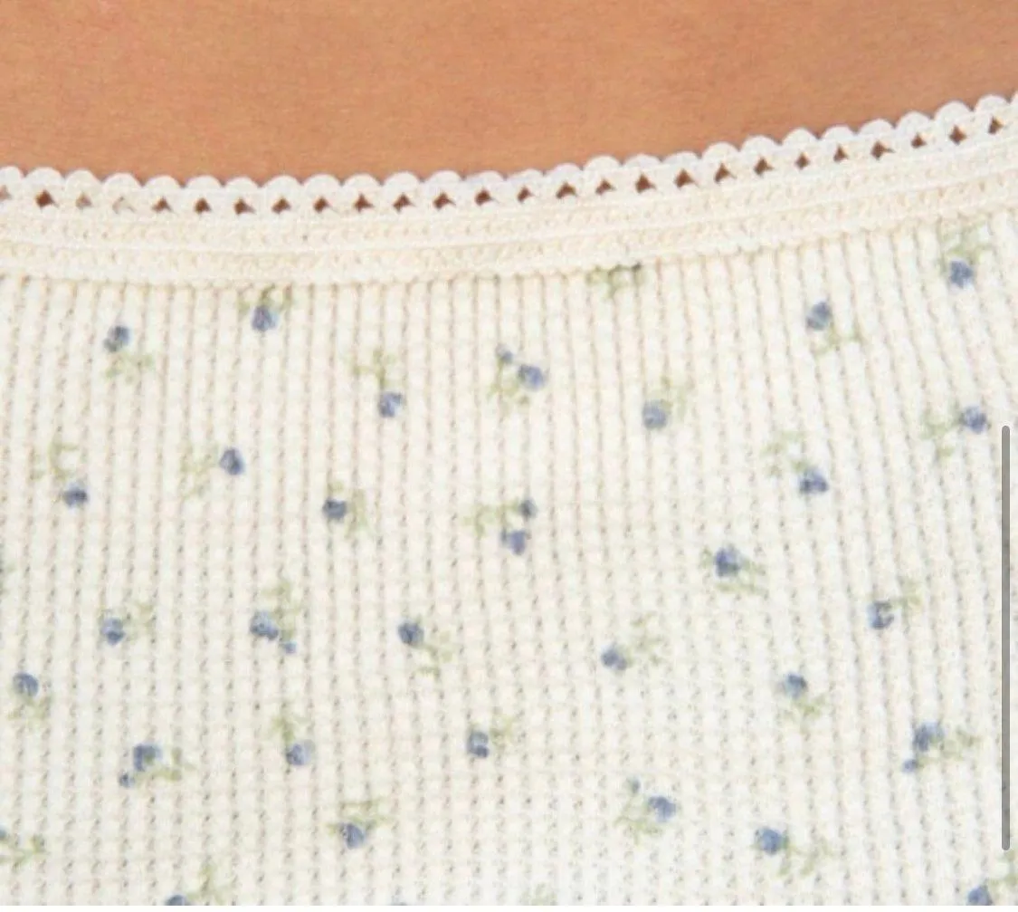 Brandy Melville 🌷 NWOT  Emery Sleep Shorts 🌷 - Image 6