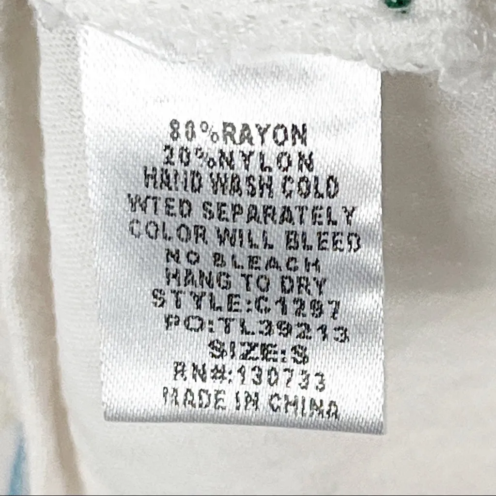 UMGEE White Floral Embroidered Bell Sleeves Boho Festival Concert Top Size Small - Image 4