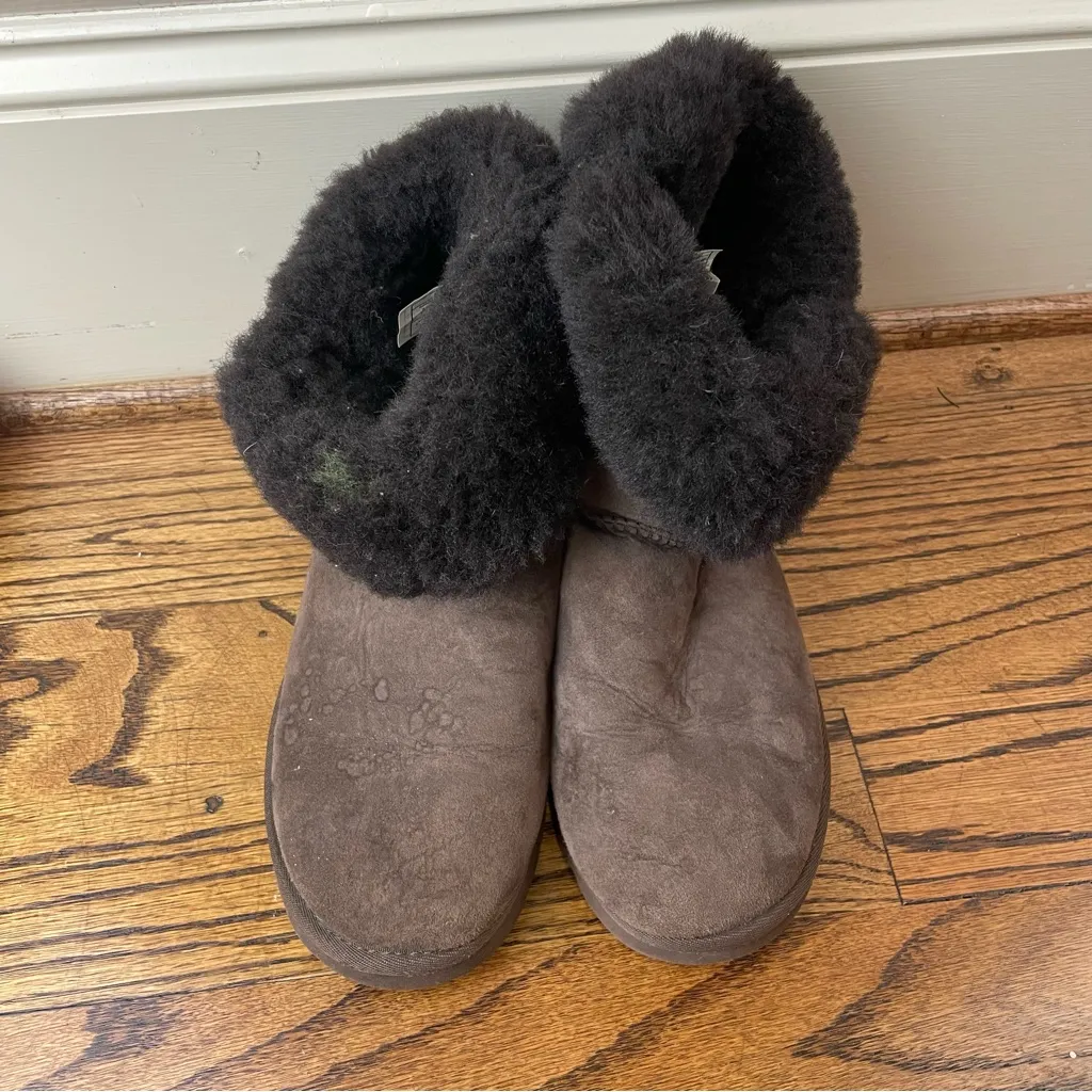UGG Brown Fur Lined Boots - Image 2