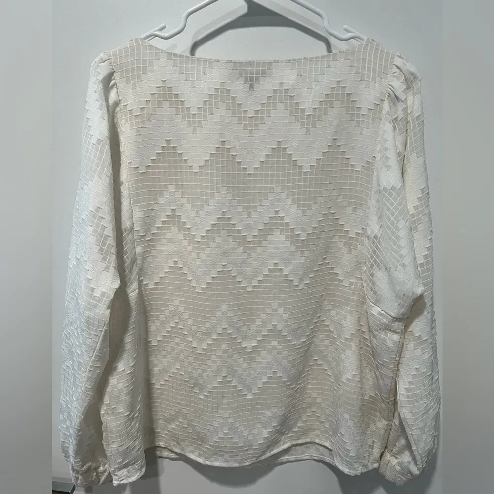 Banana Republic textured shirt - Image 2