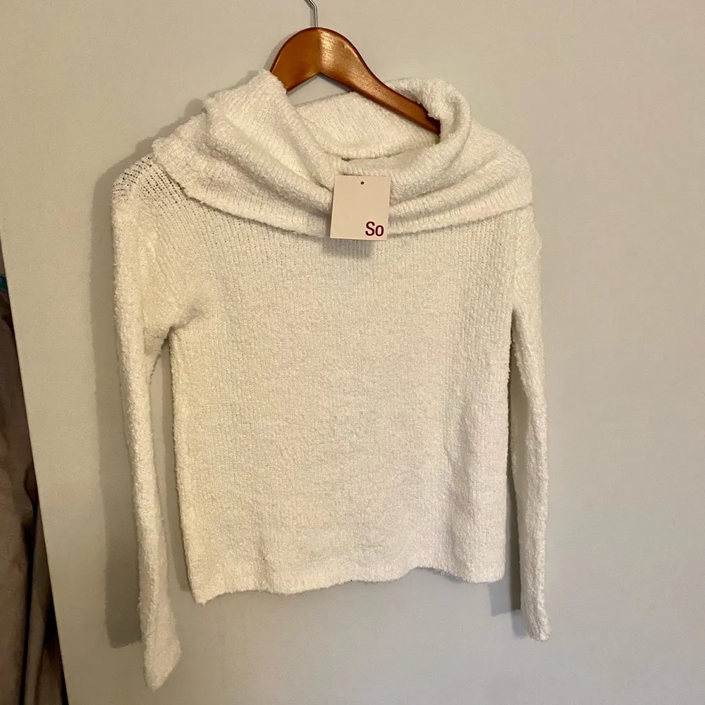 Bundle and save! NEW! with Tags  White Cowl Neck Sweater Junior Size Small - Image 6