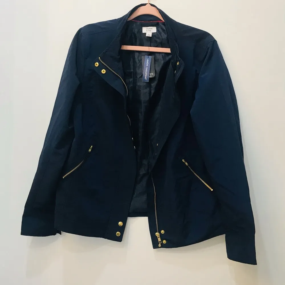 NWT Crown & Ivy Navy blue jacket small - Image 2