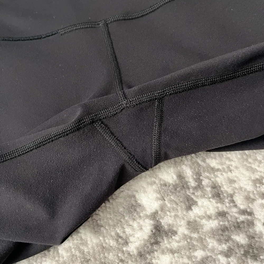 Lululemon Wunder Under Crop - Image 7