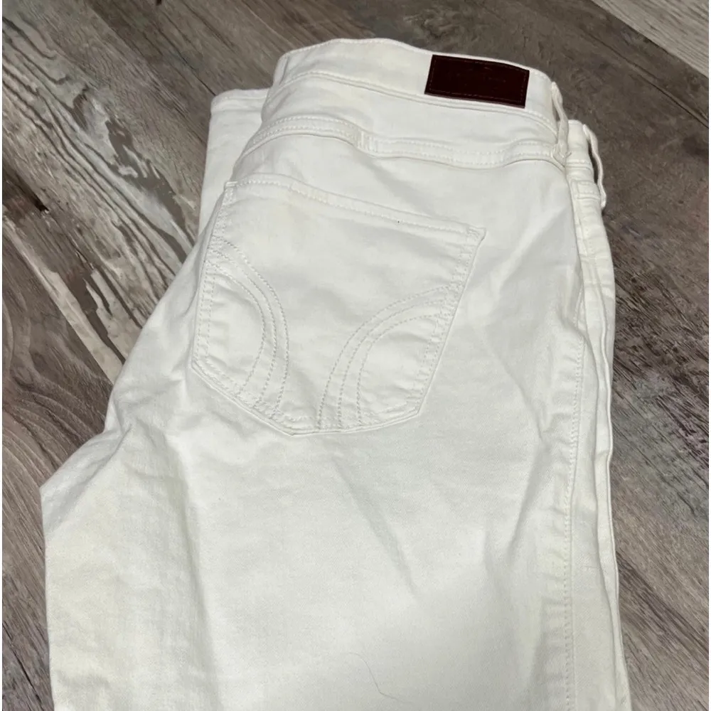 Hollister California High Rise Super Skinny white frayed jeans - Image 3