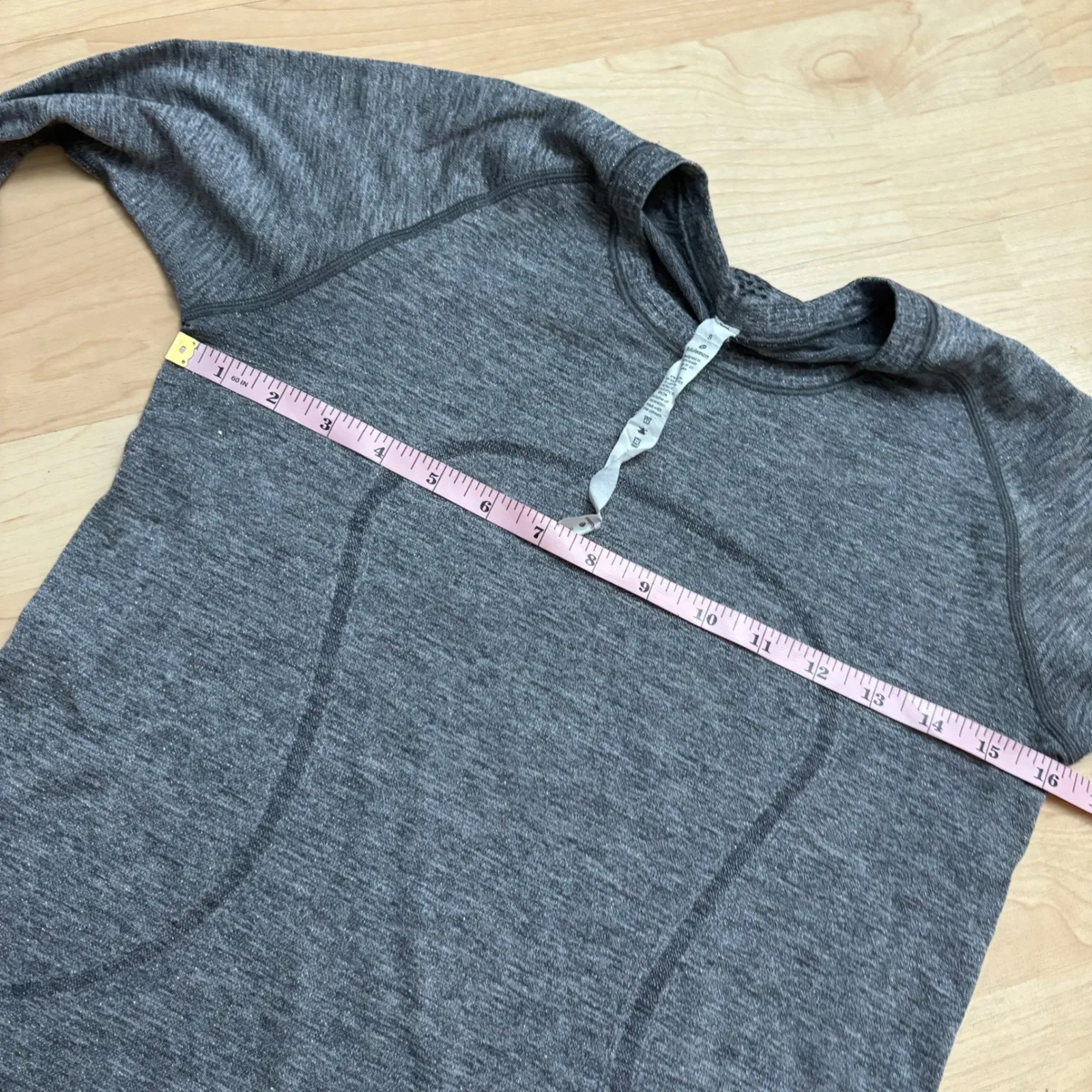 LULULEMON Swiftly Tech Long Sleeve Crew In Grey Glitter Size 8 - Image 4