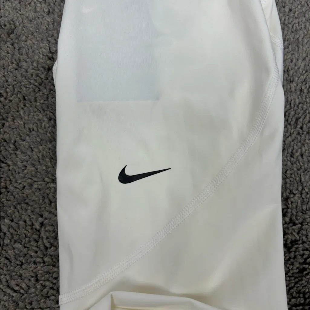 NWT‎ Nike Women's Pro Mid-Rise 7/8 Lined Leggings - Image 5