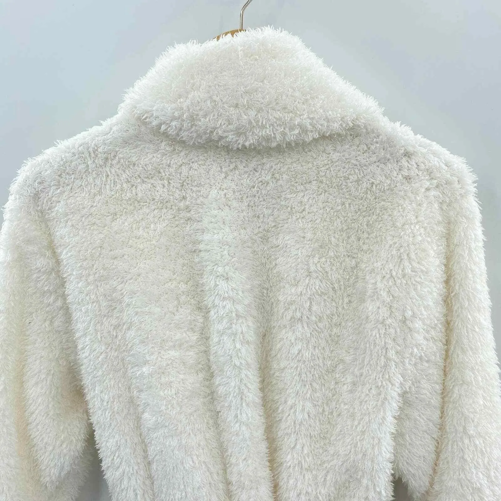 Natori Shag Eyelash Robe Womens Large XL White Polyester Belt Pockets Soft - Image 5