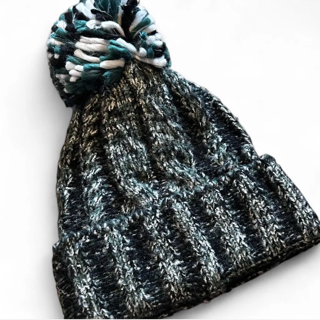 Free People Pom Party Reflective Logo Beanie NWOT GREEN - Image 3