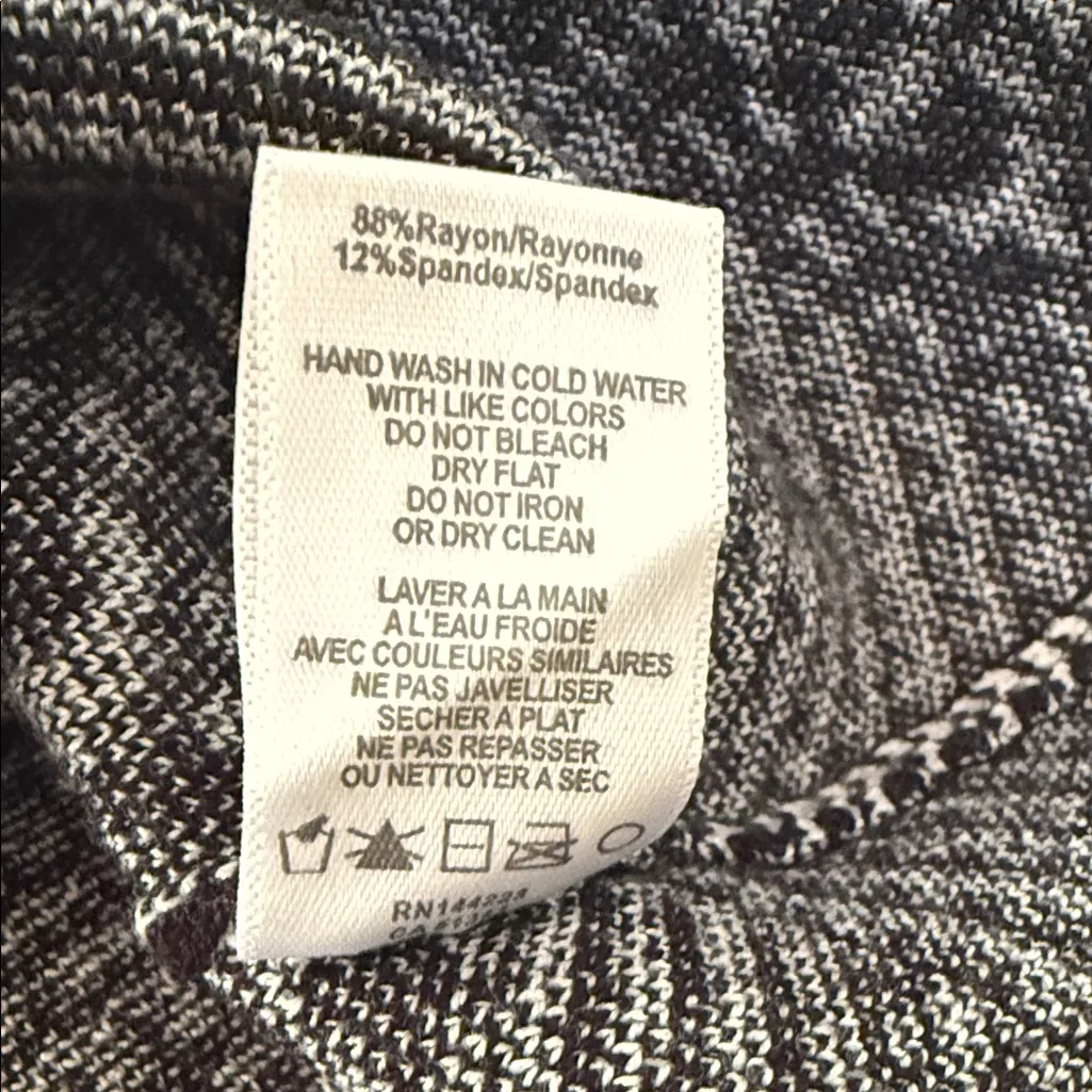 Bishop + Young Black and White Geometric Print Knit Pencil Skirt NWT - Image 6