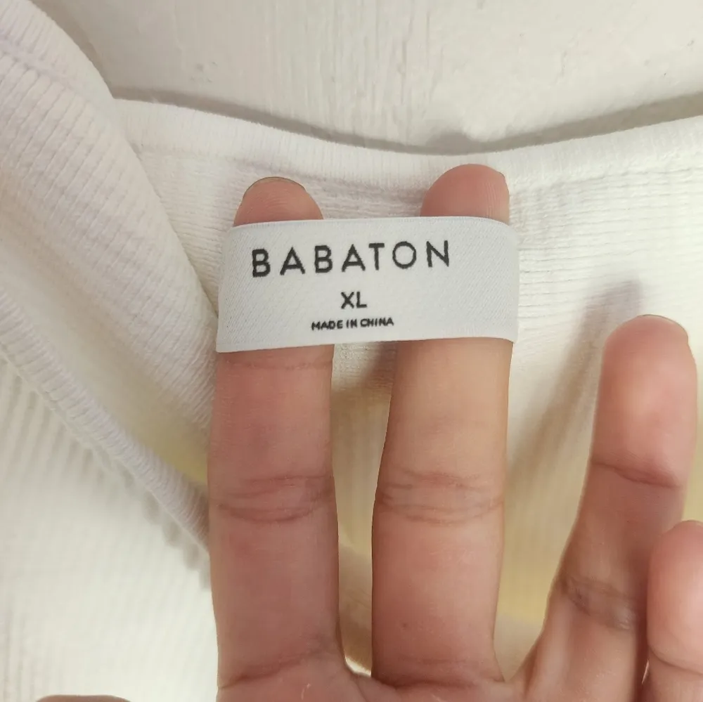 Babaton Sculpt Knit Squareneck Cropped Tank - Image 2