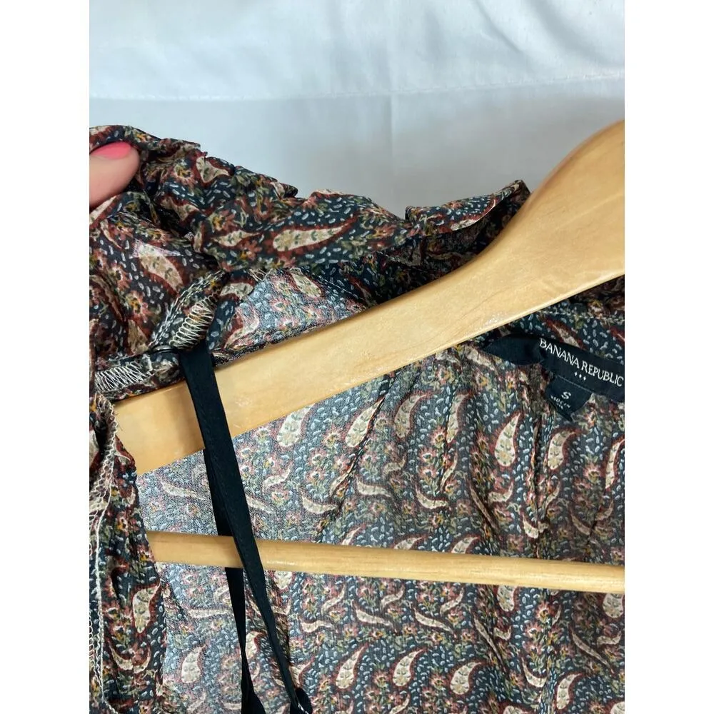 Banana Republic 2 Layer Paisley Print Blouse size small - Image 4