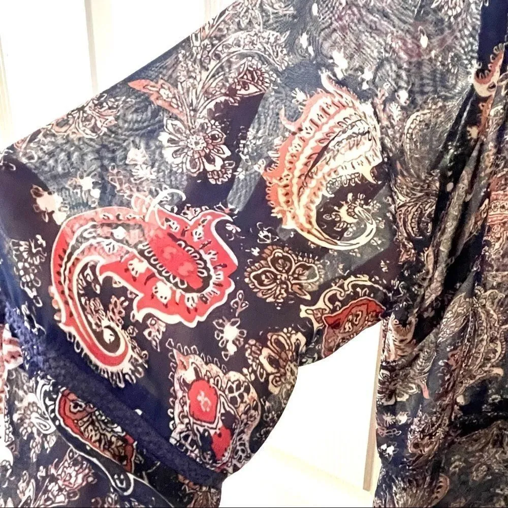 Octavia blue long sleeved paisley pattern blouse Size M - Image 14