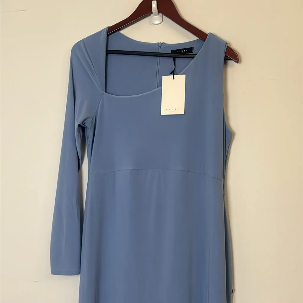 Club L London Long OH BABY
POWDER BLUE MATERNITY ONE SHOULDER BODYCON MAXI DRESS Size undefined - Image 4