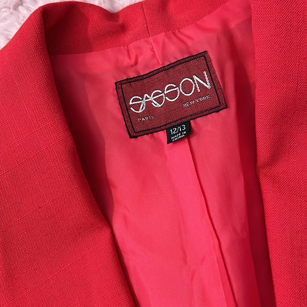 Size 12/13 blazer - Image 4