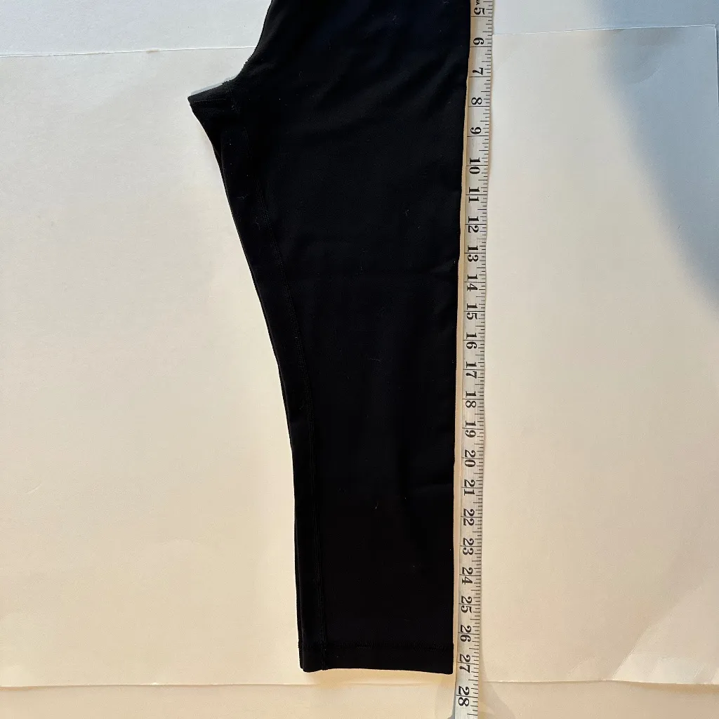 Lululemon Crop Black Leggings -‎ No Size Tag. - Image 5