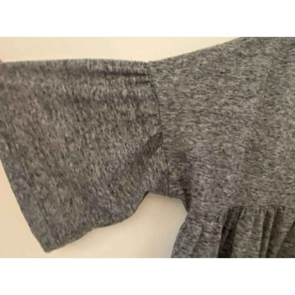 Jack by BB Dakota Grey V-Neck Bell Short Sleeve Top Women's Size Medium - Image 5