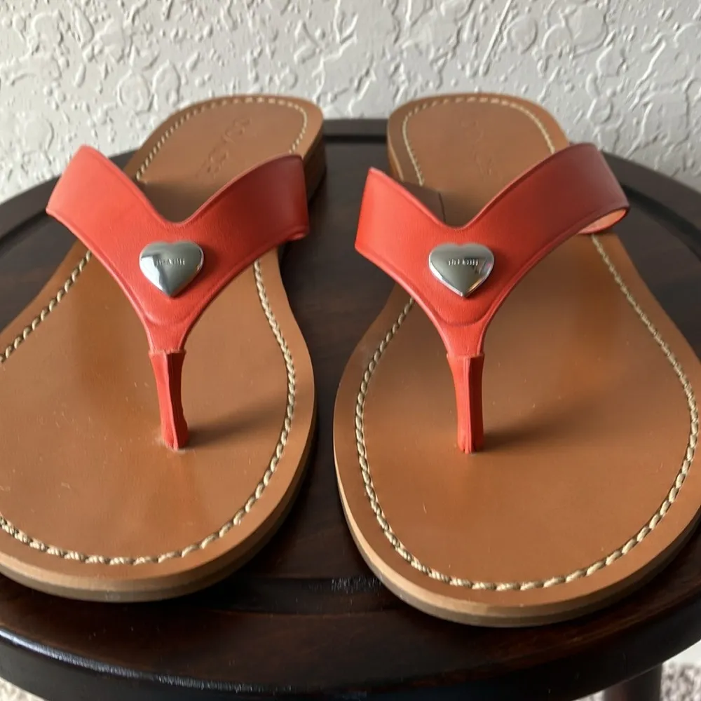 Coach: Ellis (FG 2097) Leather Slip On Thong Flip Flop- Silver Tone Heart- 9 - Image 6